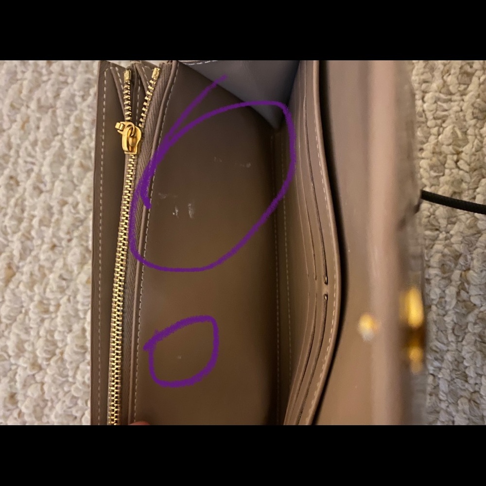 Louis Vuitton Sarah Wallet in Vernis Monogram - Picture 6 of 11